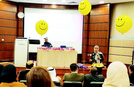 الجامعة العربية المفتوحة نظمت محاضرة «الإيجابية طريق النجاح» 